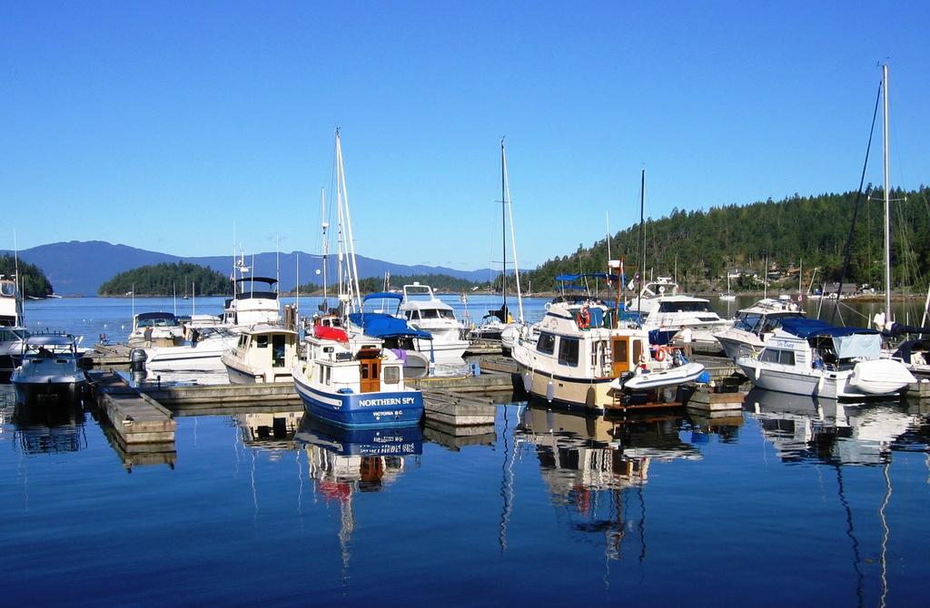 John Henry'S Marina And Resort Garden Bay Bagian luar foto